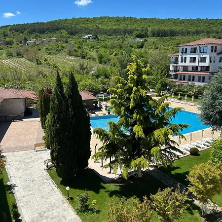 Harmony Hills Tomovi H41 * Rogachevo