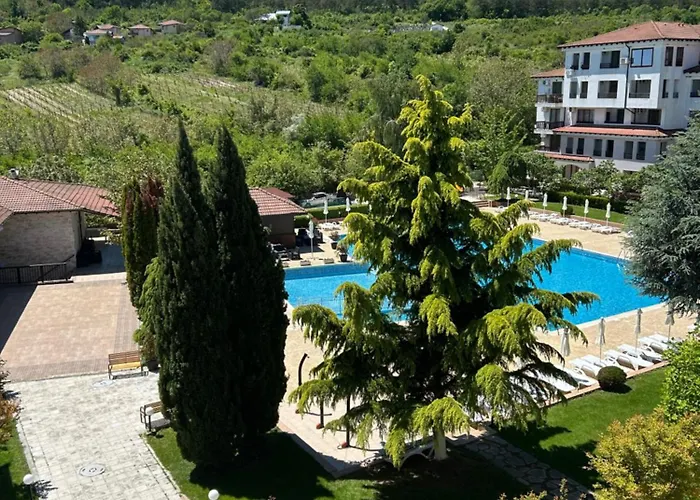 Harmony Hills Tomovi H41 * רוגאצ'בו